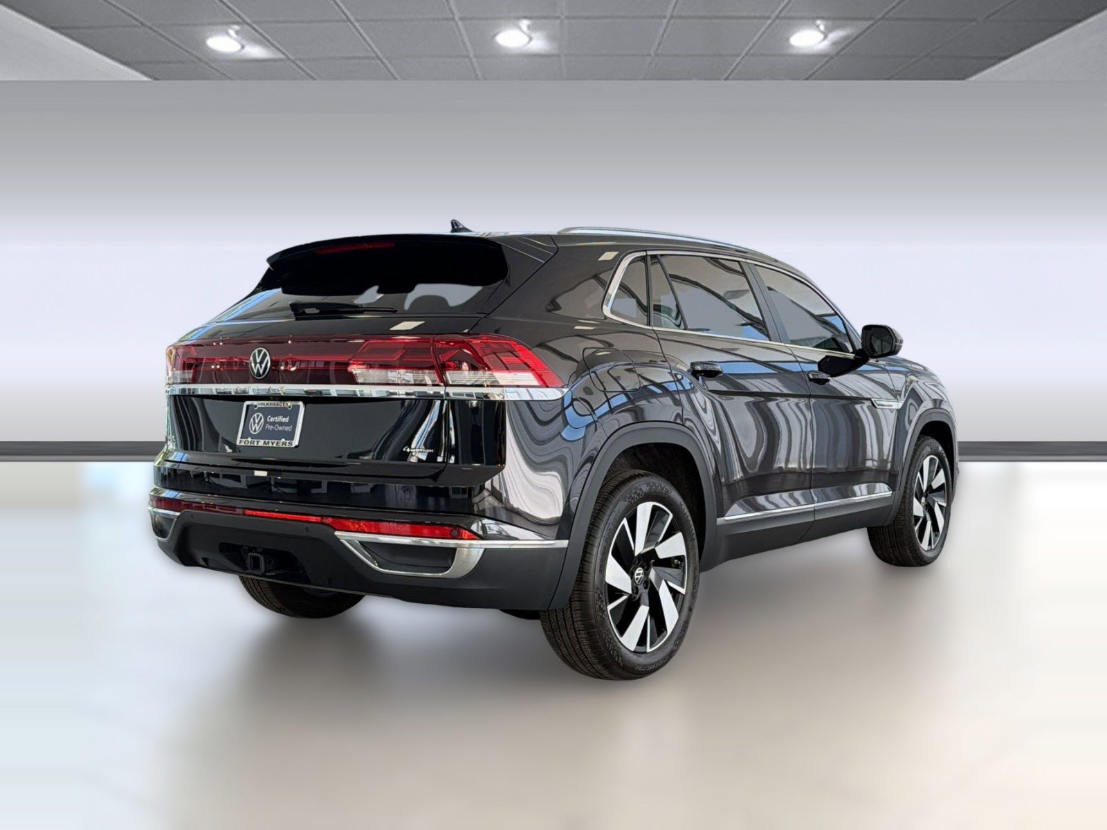 Certified 2025 Volkswagen Atlas Cross Sport SEL image 9