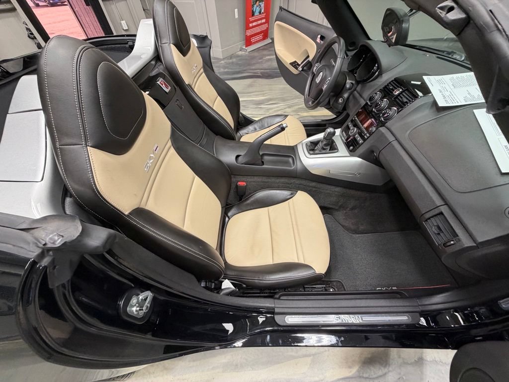 Used 2008 Saturn Sky Red Line RWD image 35