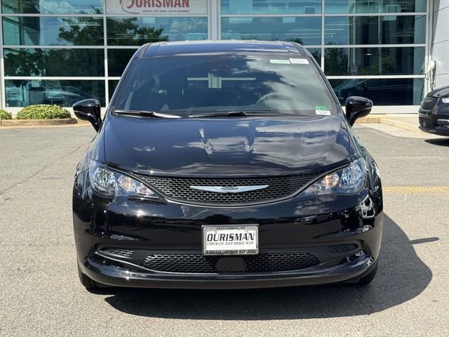 New 2026 Chrysler Voyager LX image 6