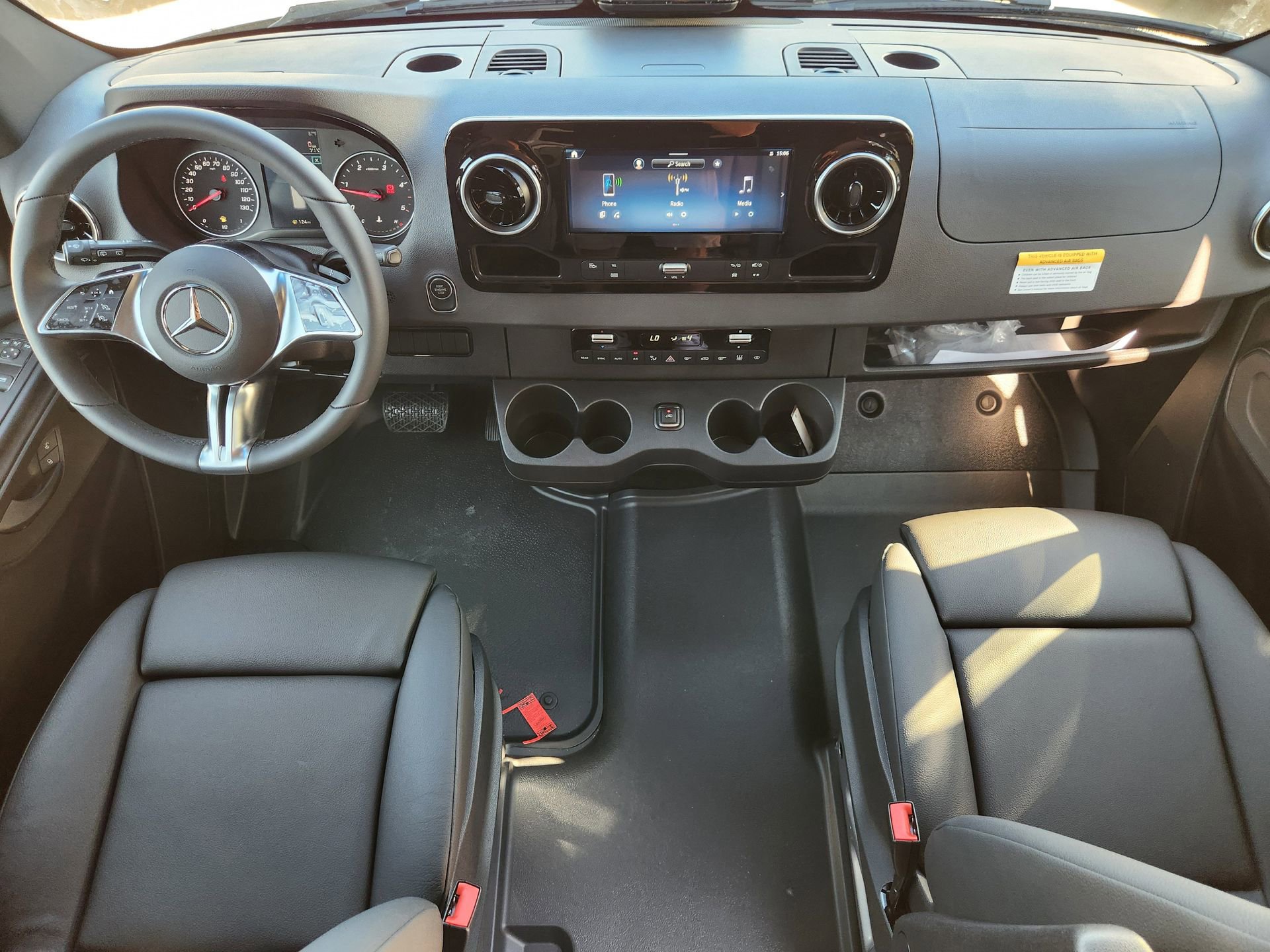 New 2025 Mercedes-Benz Sprinter 2500 image 2
