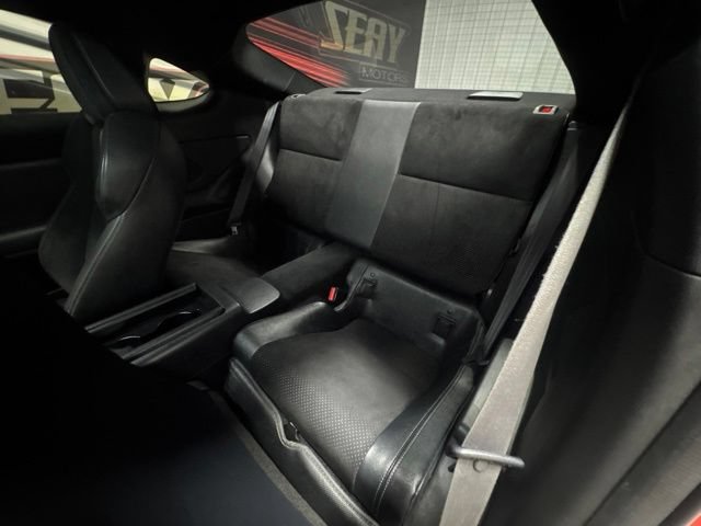 Used 2023 Toyota GR86 Premium RWD image 8