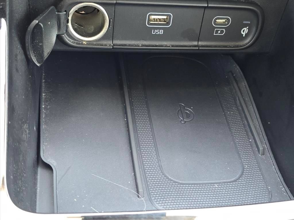 Certified 2023 Kia Telluride EX w/ EX Captain's Chair Package AWD/4WD image 19