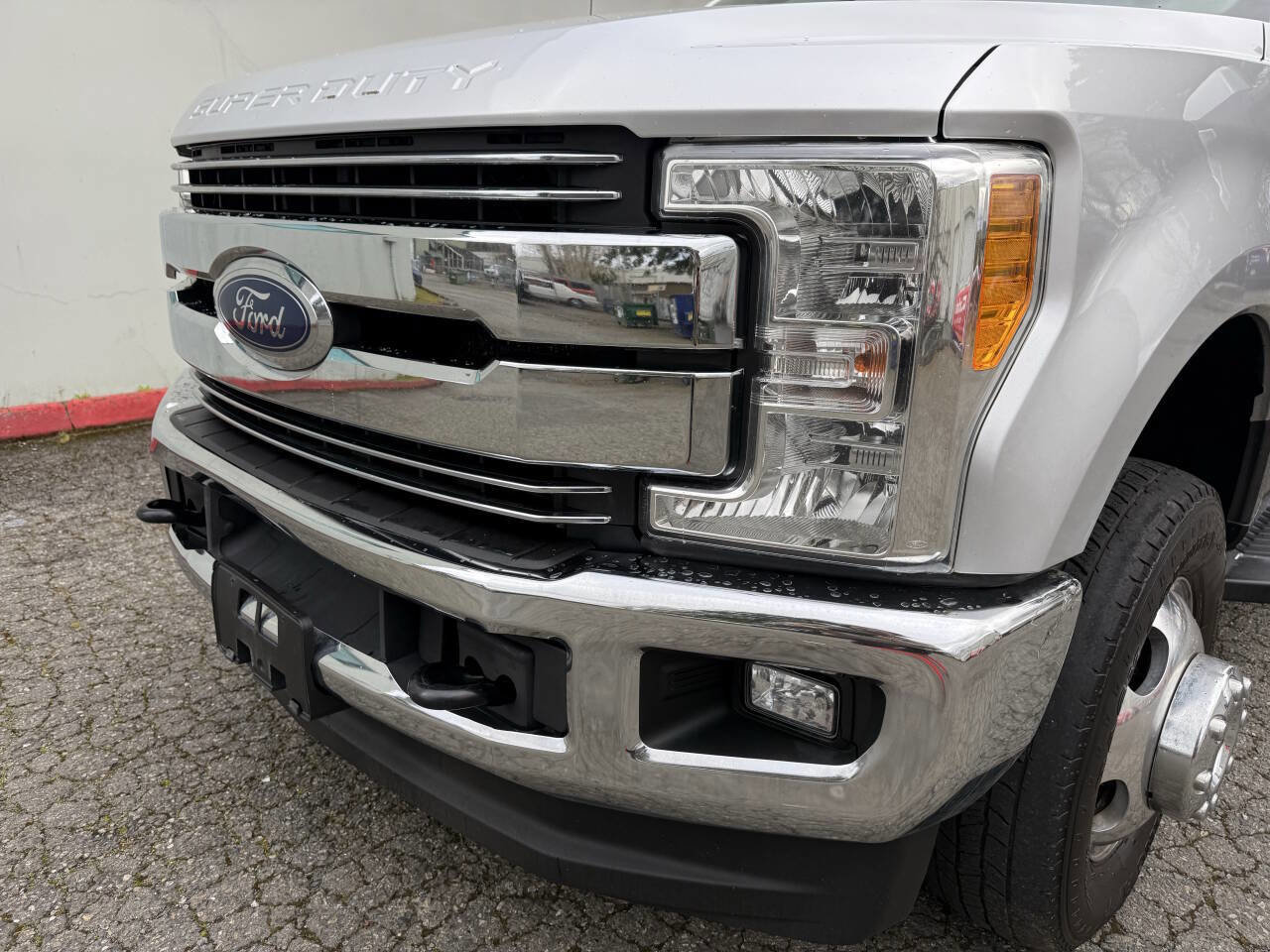 Used 2017 Ford F350 Lariat w/ Lariat Value Package image 50