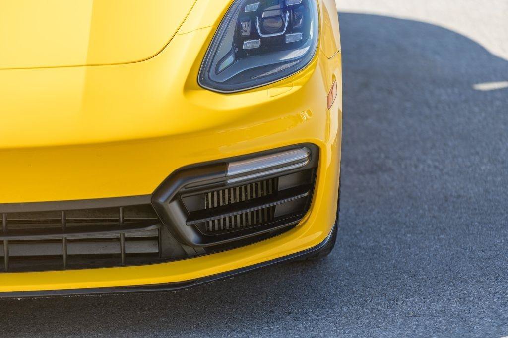 Used 2018 Porsche Panamera 4S AWD/4WD image 16