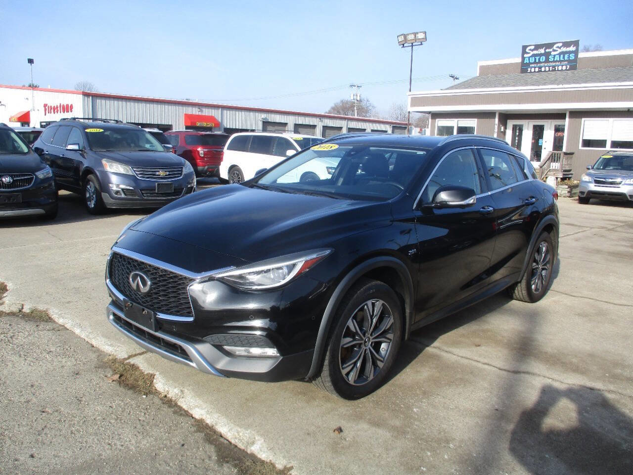 Used 2018 INFINITI QX30 AWD image 2