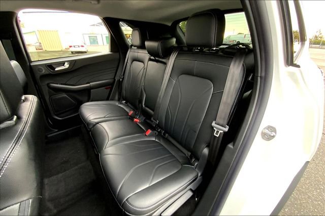 New 2025 Ford Escape SE w/ PHEV Premium Package image 10