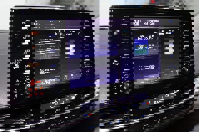 Used 2024 Toyota Sienna LE image 15