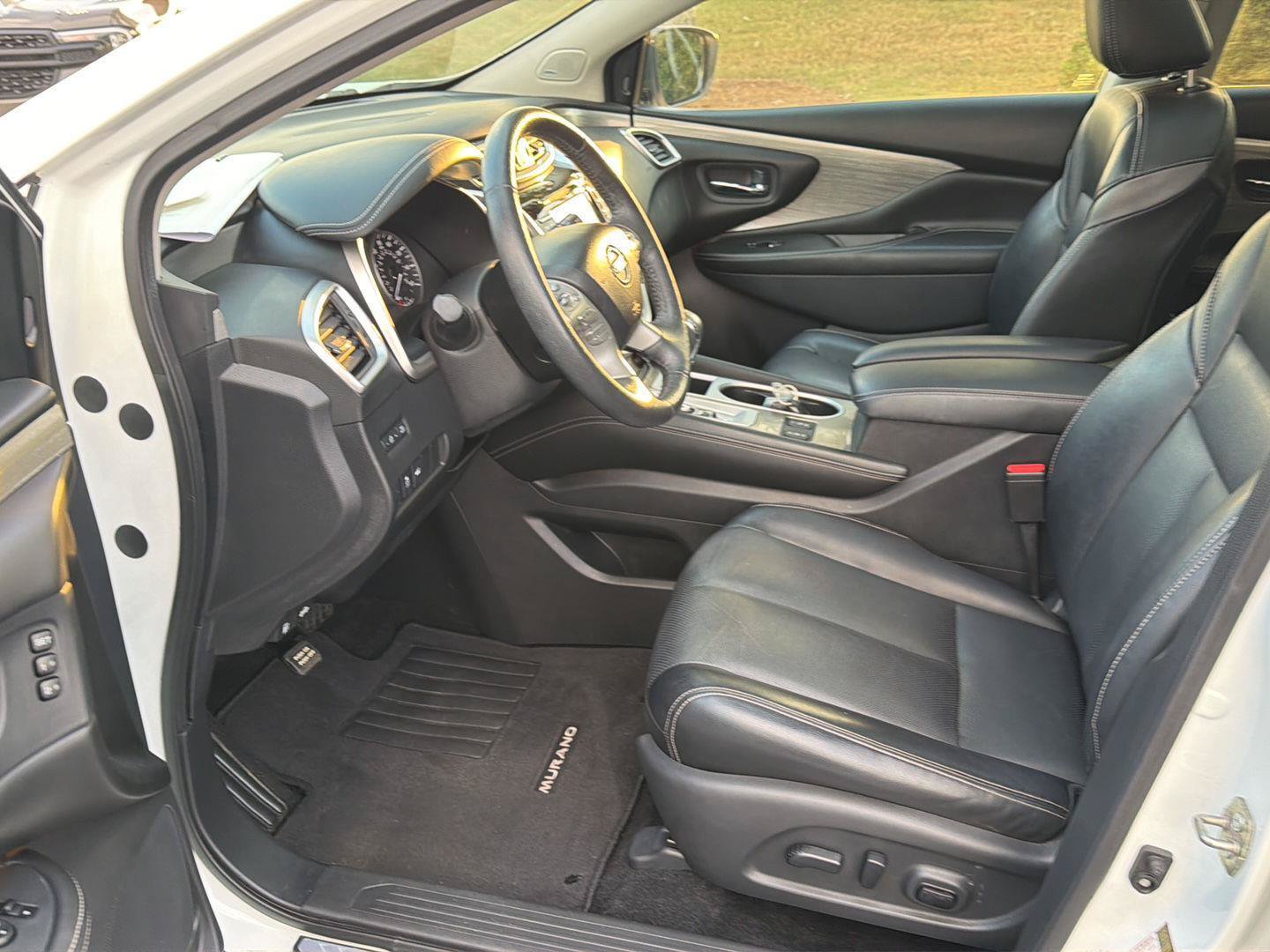 Used 2018 Nissan Murano SL w/ Moonroof Package AWD/4WD image 10