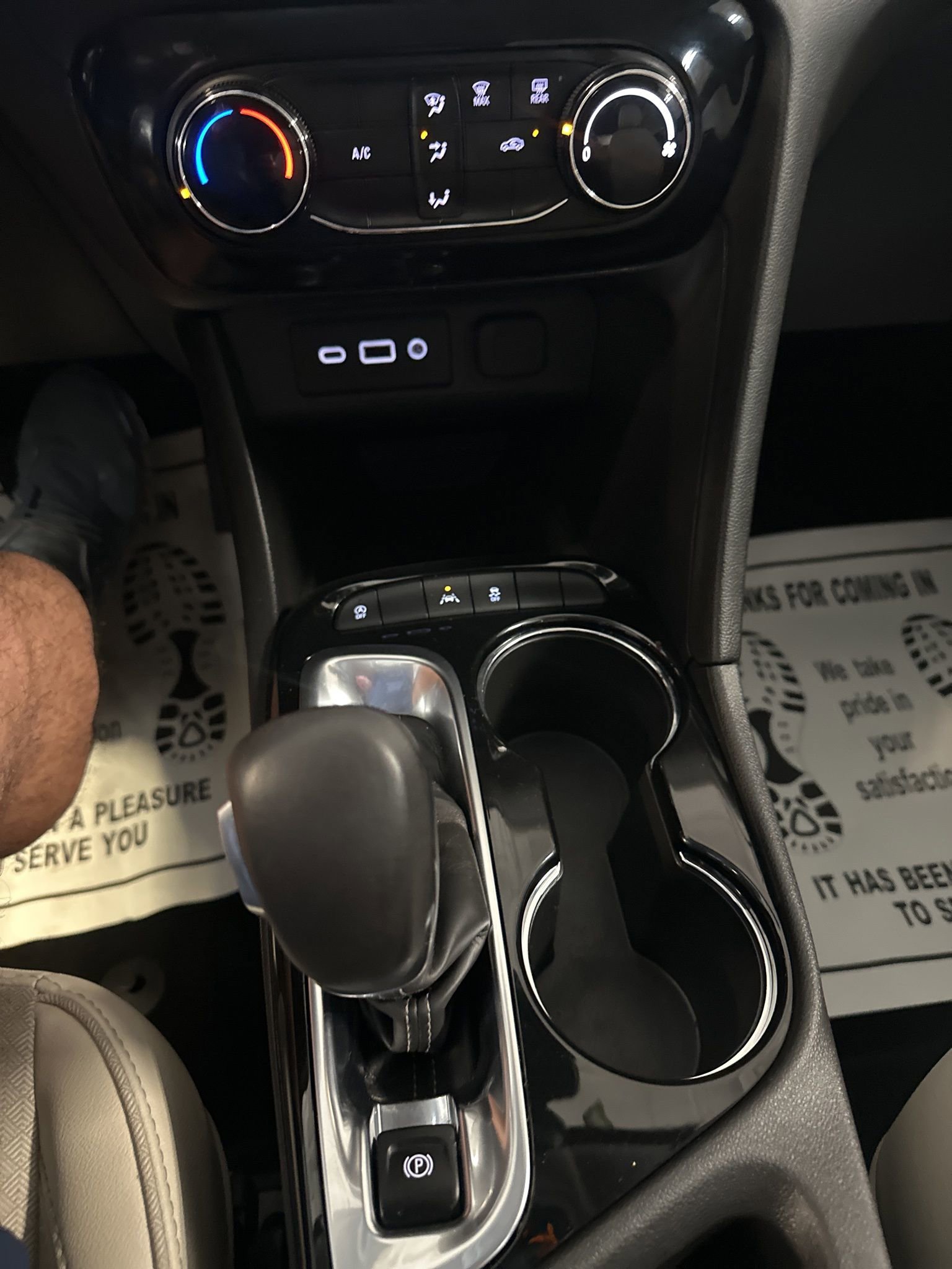 Used 2021 Buick Encore GX Preferred image 32