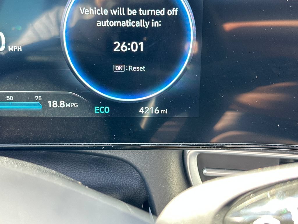 Certified 2025 Hyundai Elantra Limited FWD image 13