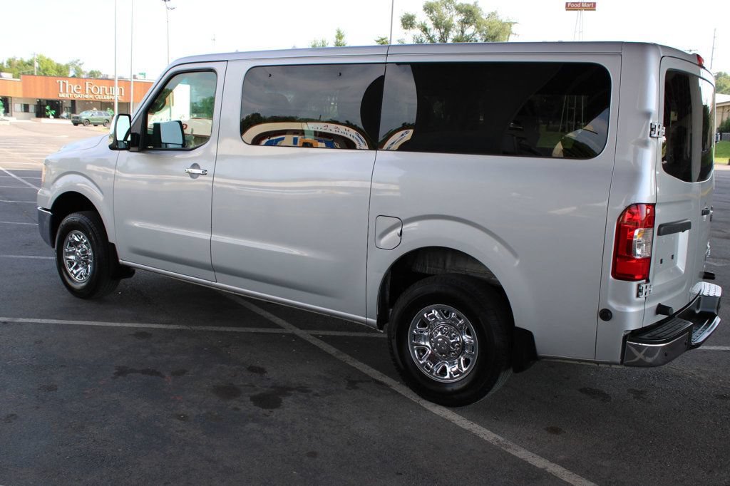 Used 2016 Nissan NV 3500 SV w/ SV Technology Package RWD image 9