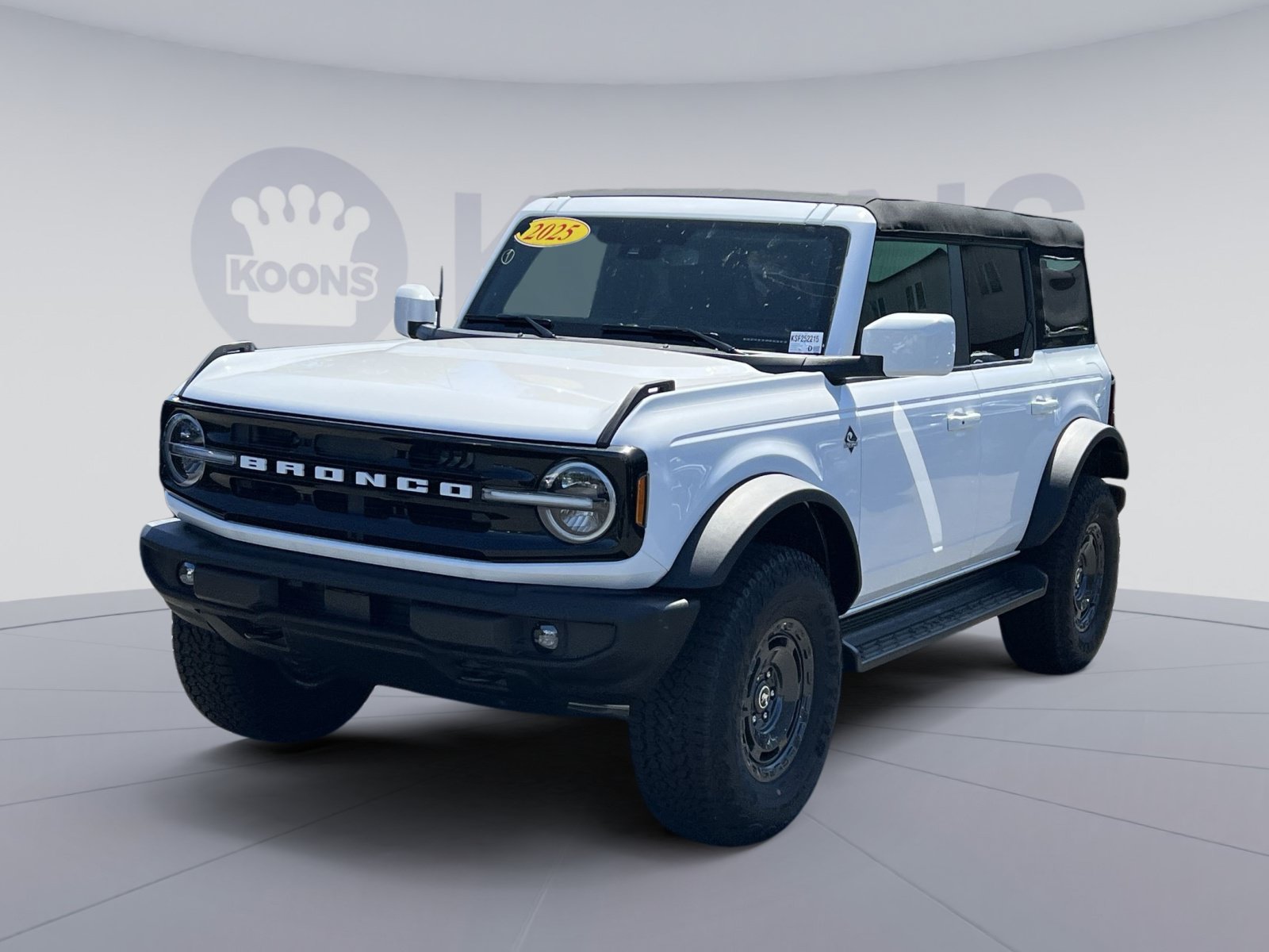 New 2025 Ford Bronco Outer Banks w/ Sasquatch Package AWD/4WD image 1