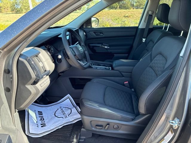 New 2026 Nissan Pathfinder SV AWD/4WD image 9