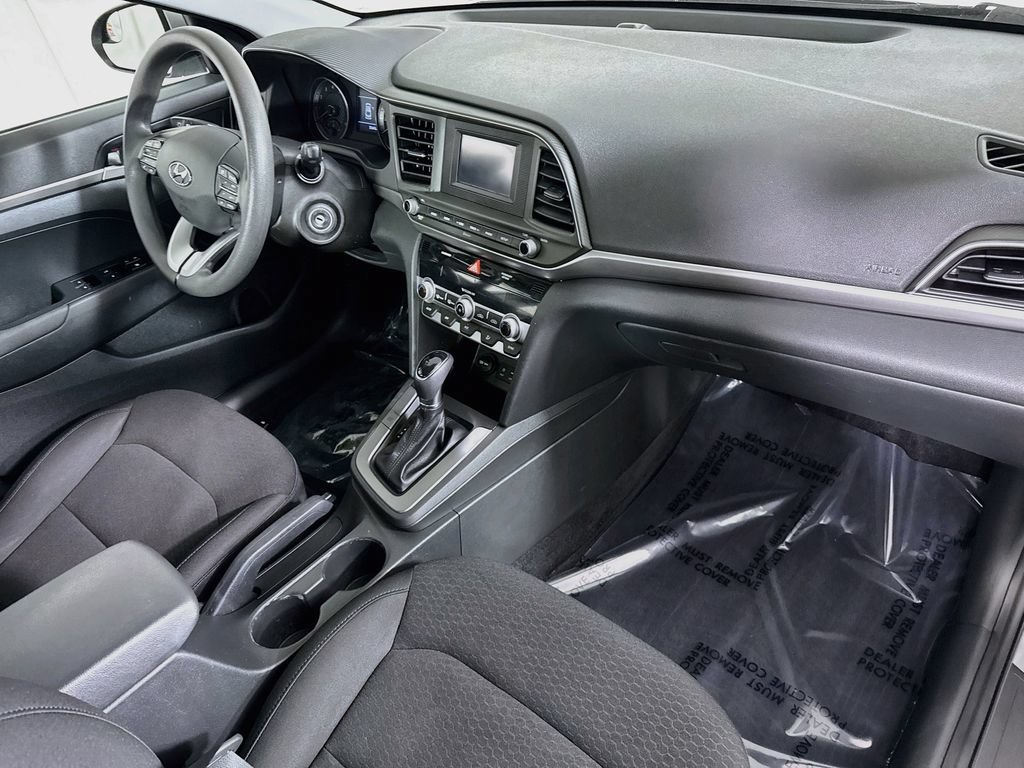 Used 2020 Hyundai Elantra SE w/ Cargo Package (C1) FWD image 29