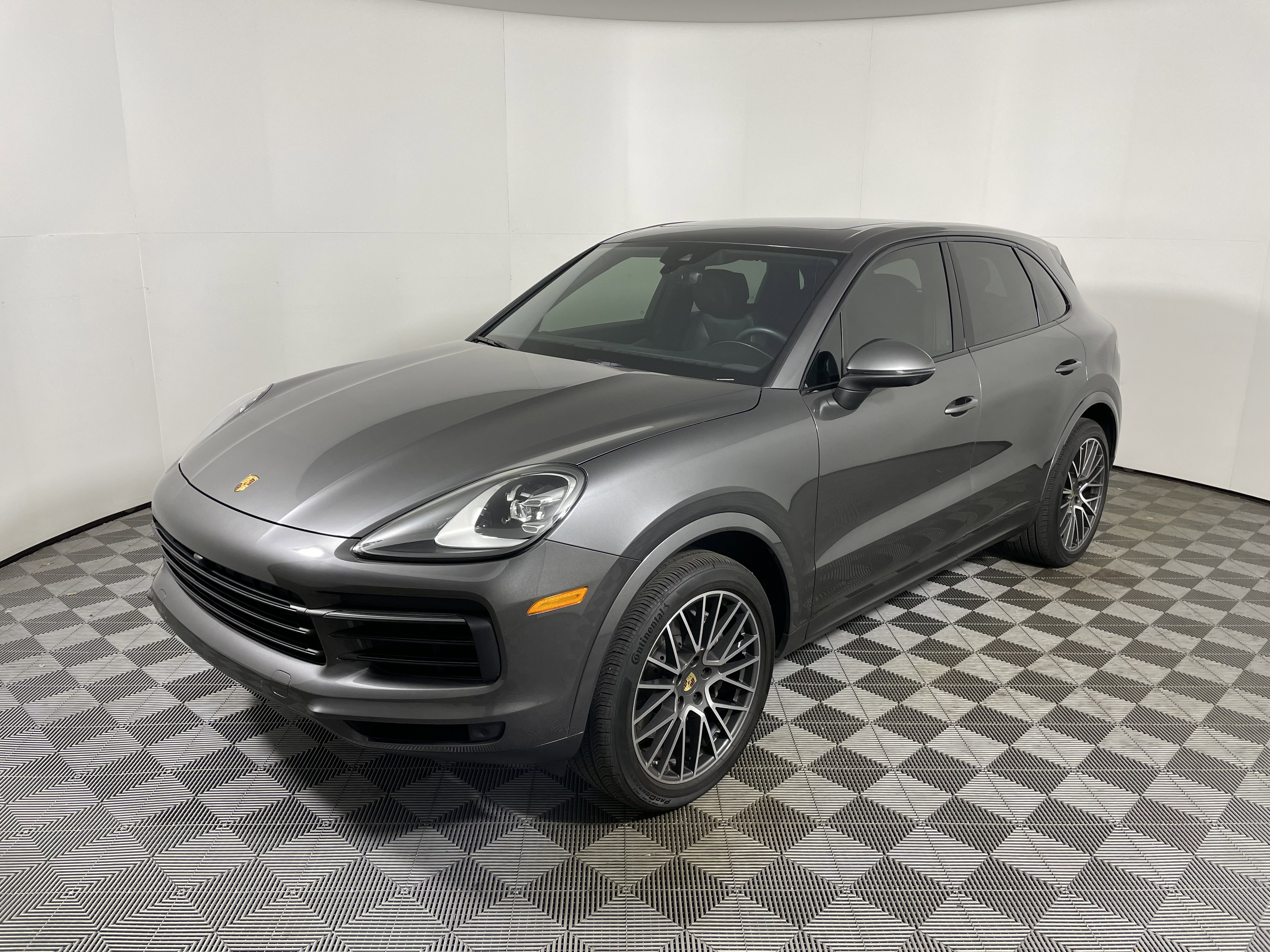 Used 2023 Porsche Cayenne image 11