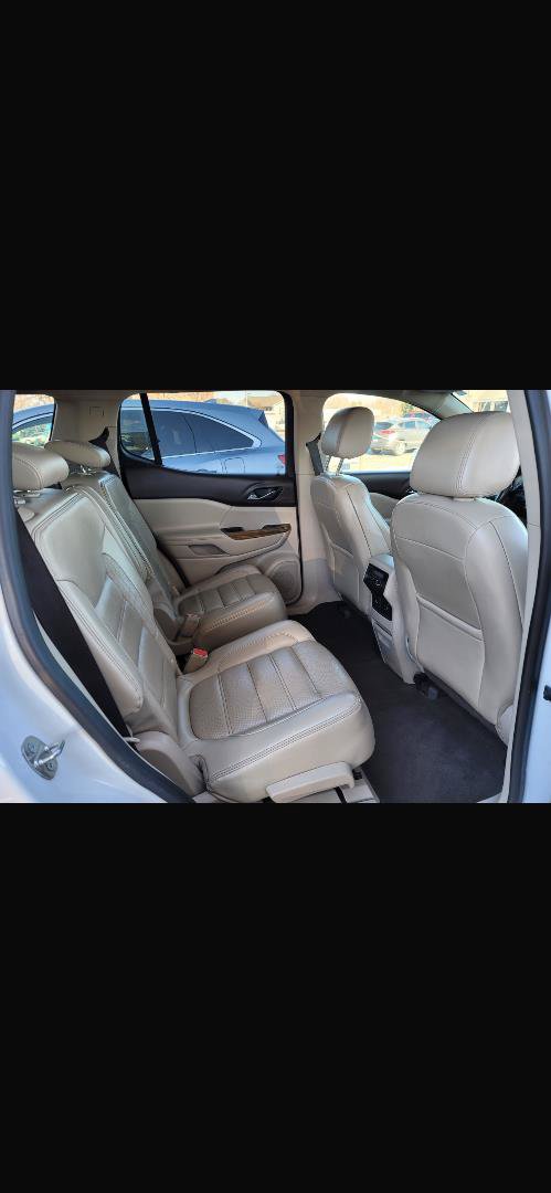 Used 2017 GMC Acadia Denali w/ Technology Package FWD image 25