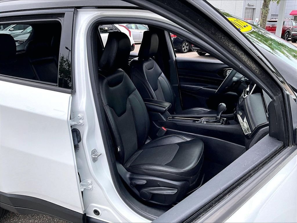 Used 2022 Jeep Compass Latitude AWD/4WD image 11