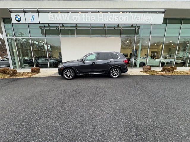 Used 2021 BMW X5 xDrive40i w/ Premium Package