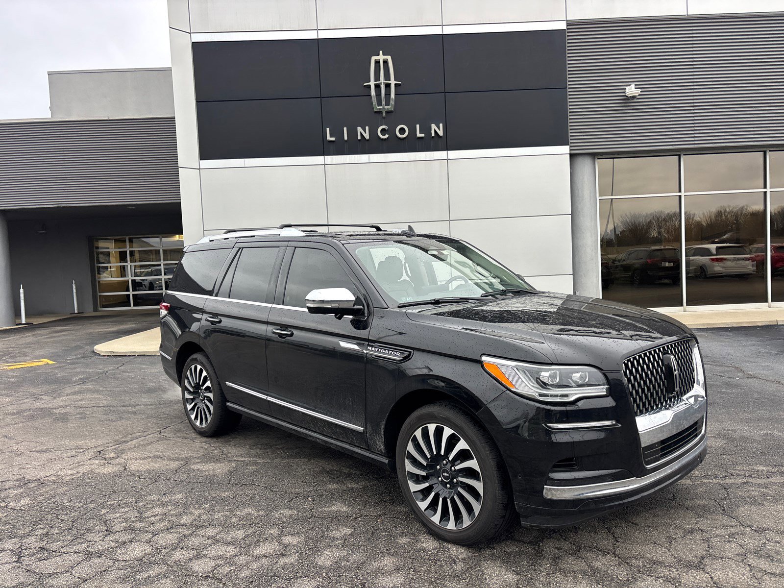 Certified 2022 Lincoln Navigator Black Label AWD/4WD image 1