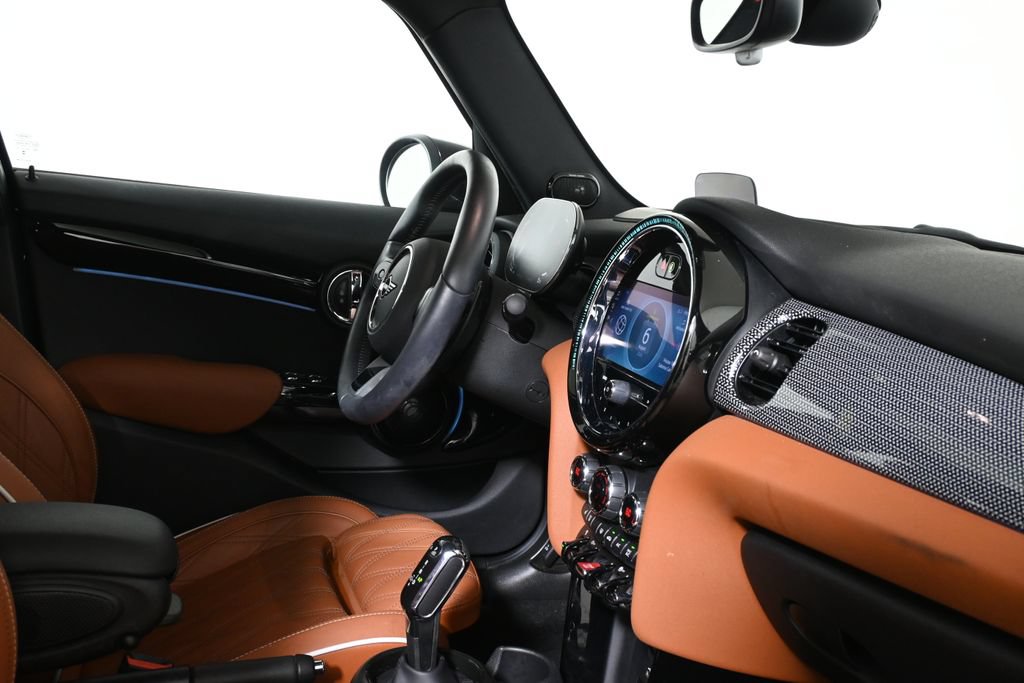 Used 2024 MINI Cooper S FWD image 8