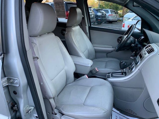 Used 2005 Chevrolet Equinox LT w/ Preferred Equipment Group AWD/4WD image 22
