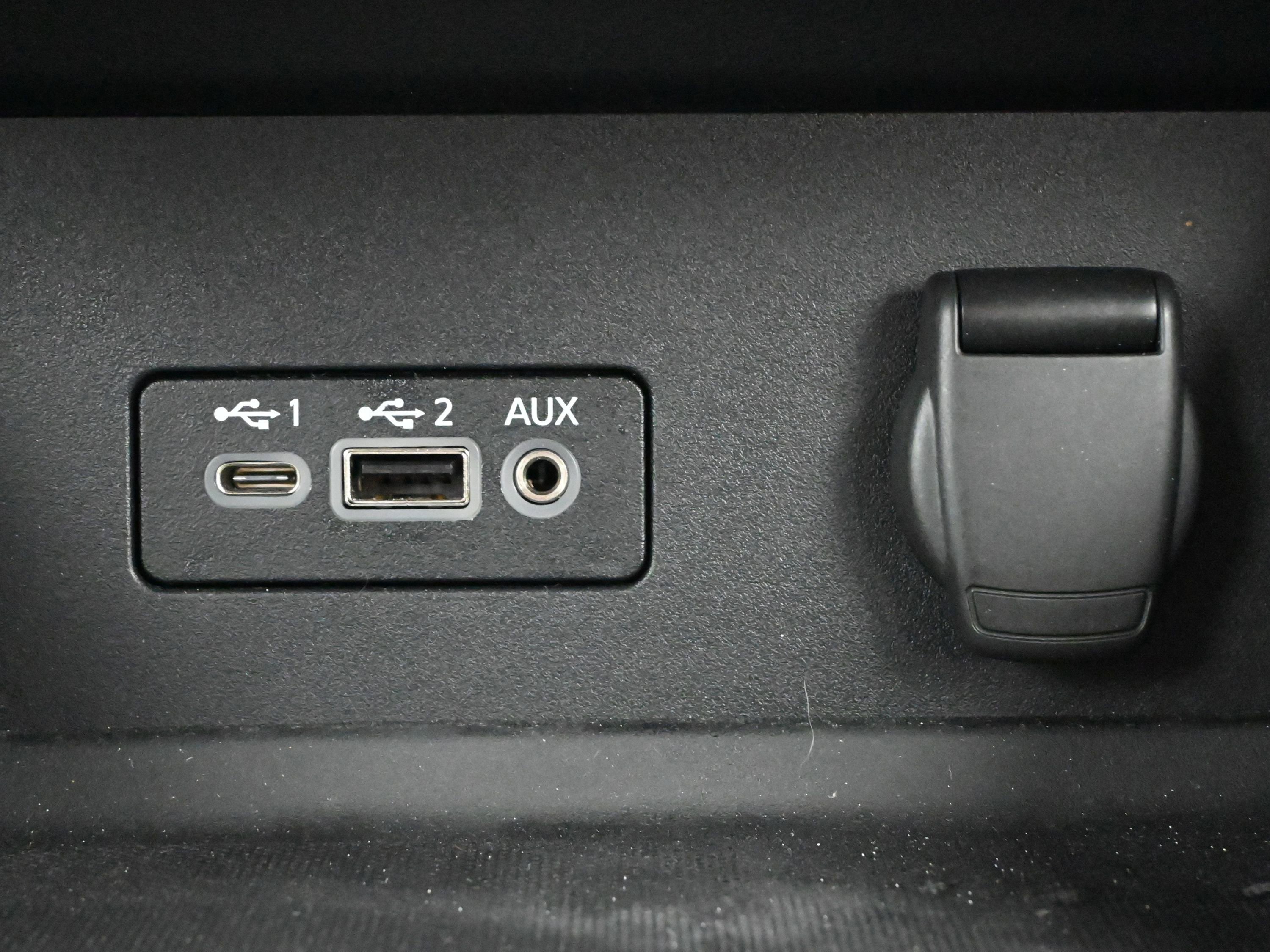 Used 2021 Nissan Sentra SR image 17