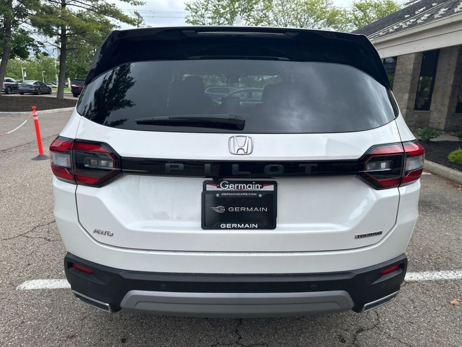 Used 2023 Honda Pilot Touring image 6