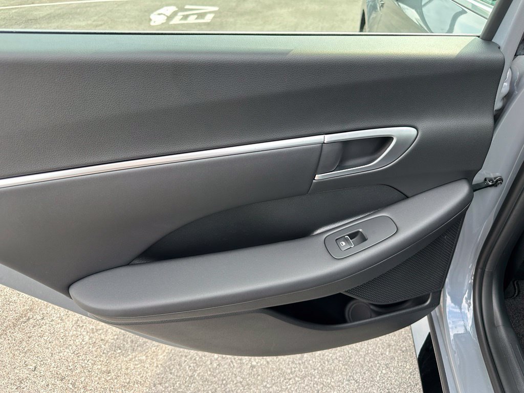 Certified 2026 Hyundai Sonata SEL AWD/4WD image 10