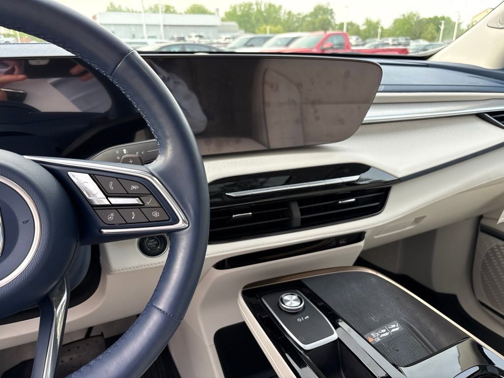 Used 2025 Buick Enclave Avenir AWD/4WD image 10