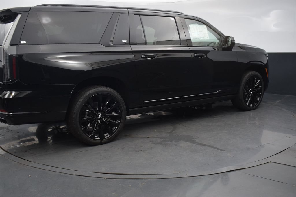 New 2026 Cadillac Escalade ESV Platinum Sport w/ LPO, ONYX Package AWD/4WD image 6