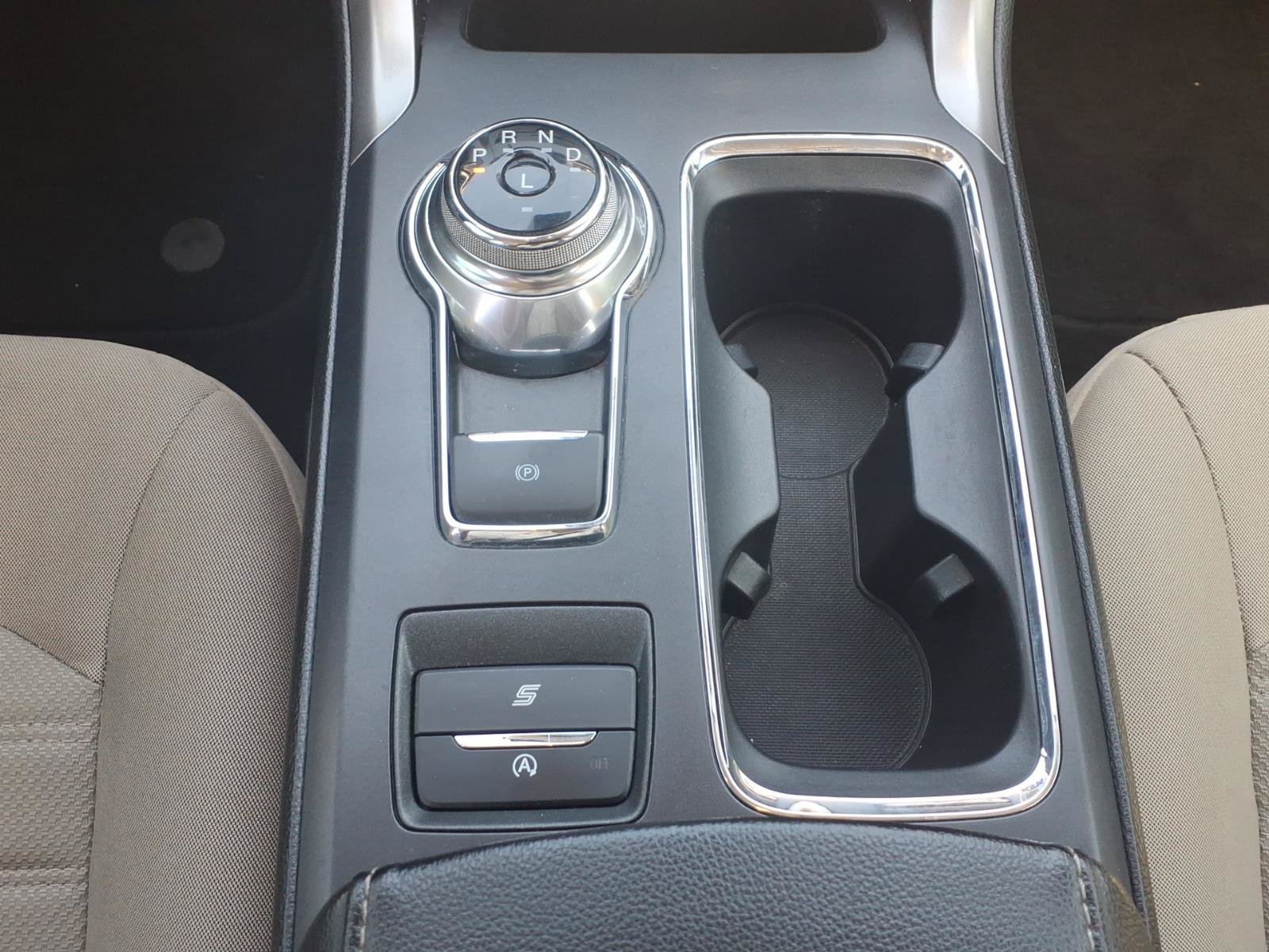 Certified 2020 Ford Fusion SE FWD image 13