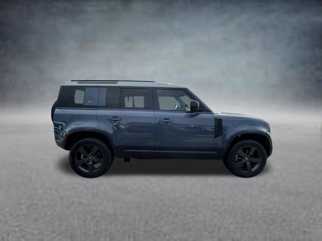 Used 2024 Land Rover Defender 110 S AWD/4WD image 8
