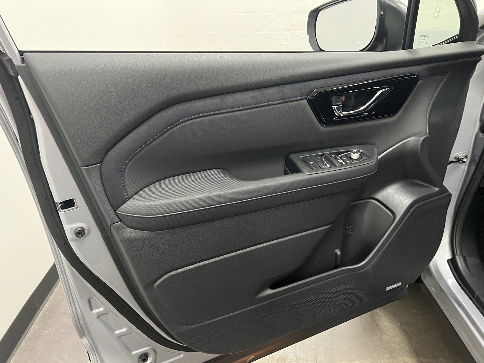 New 2025 Subaru Forester Limited image 25
