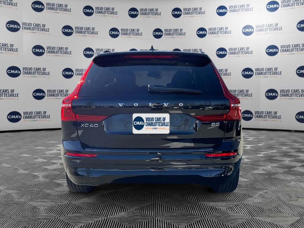 Certified 2023 Volvo XC60 B5 Core w/ Climate Package image 4