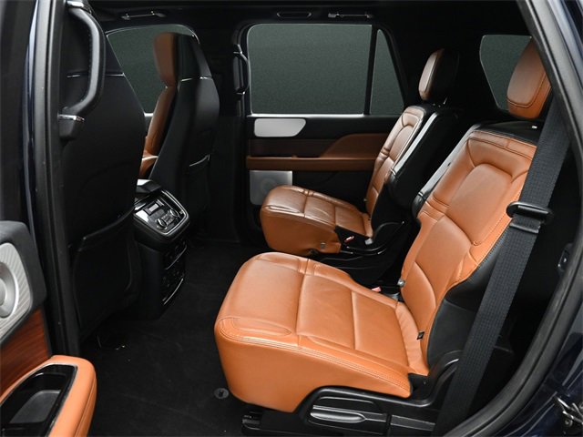 Used 2021 Lincoln Navigator Reserve w/ Luxury Package image 14