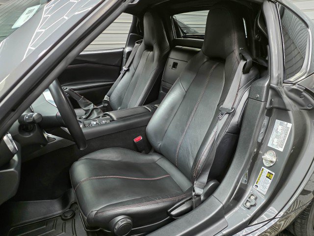 Used 2019 MAZDA MX-5 Miata RF Grand Touring w/ GT-S Package RWD image 14