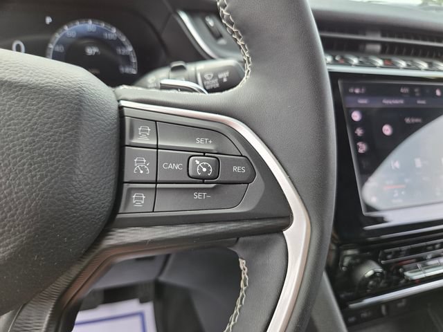 Used 2024 Jeep Grand Cherokee L Laredo w/ Luxury Tech Group I RWD image 26