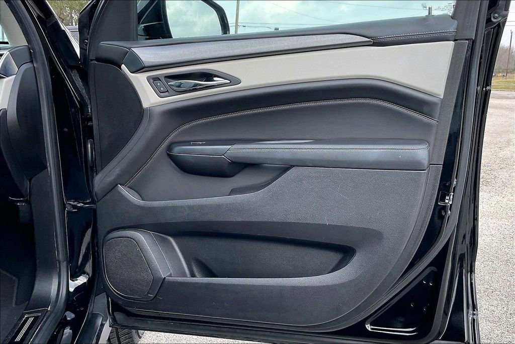 Used 2016 Cadillac SRX FWD image 28