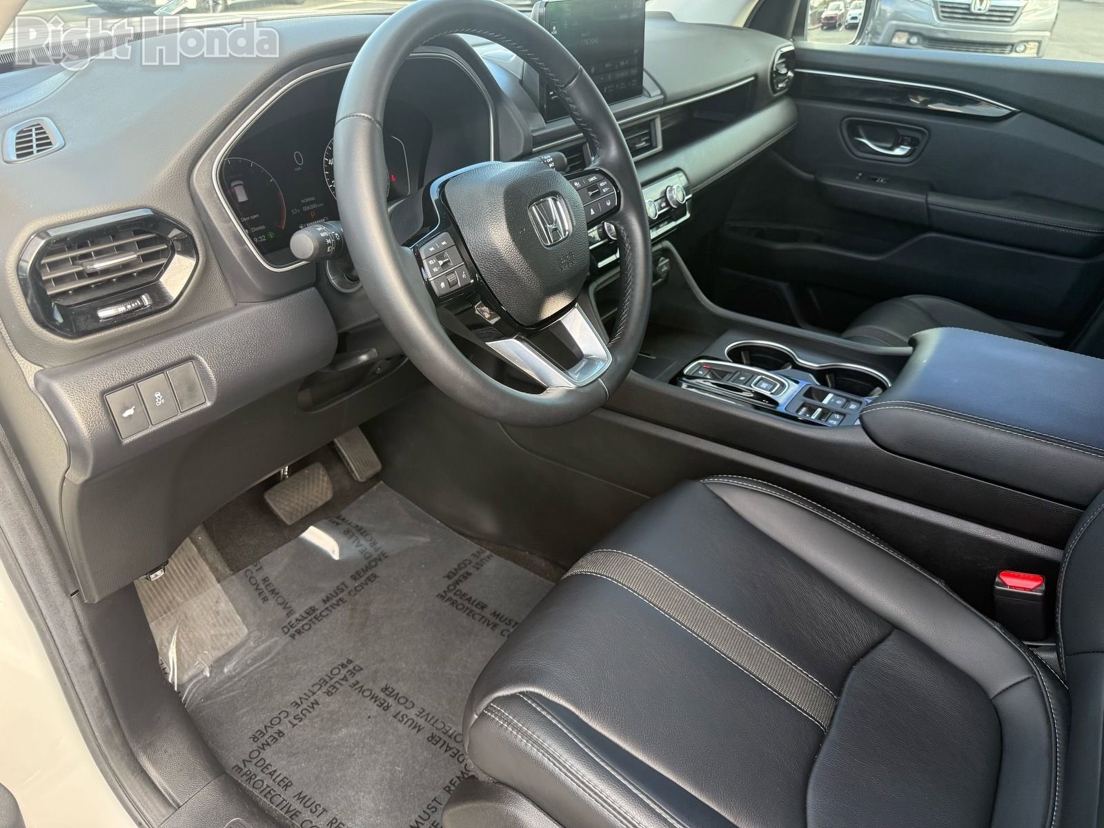 Certified 2025 Honda Pilot Touring image 12