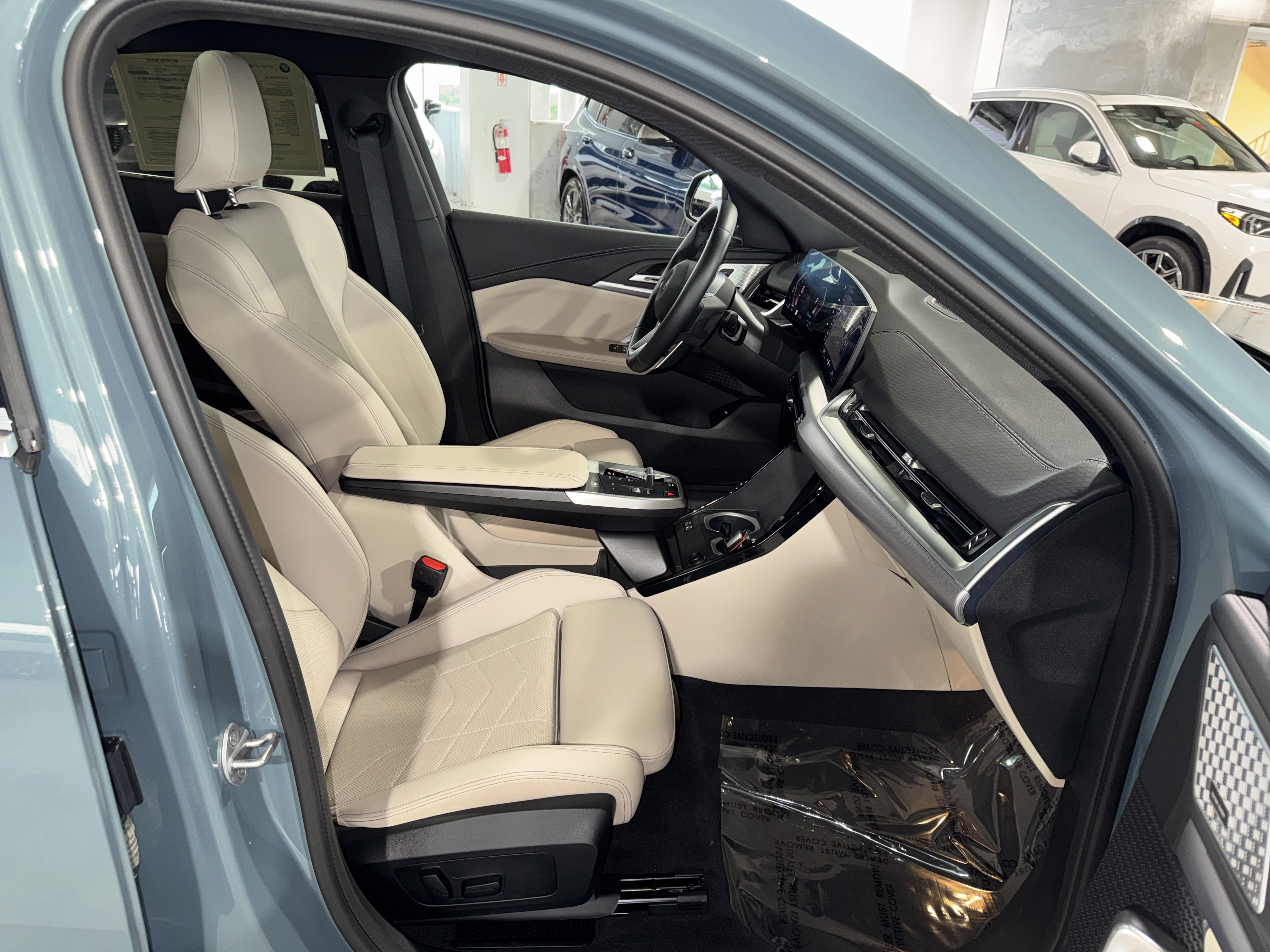 Used 2025 BMW X2 xDrive28i w/ Premium Package AWD/4WD image 10