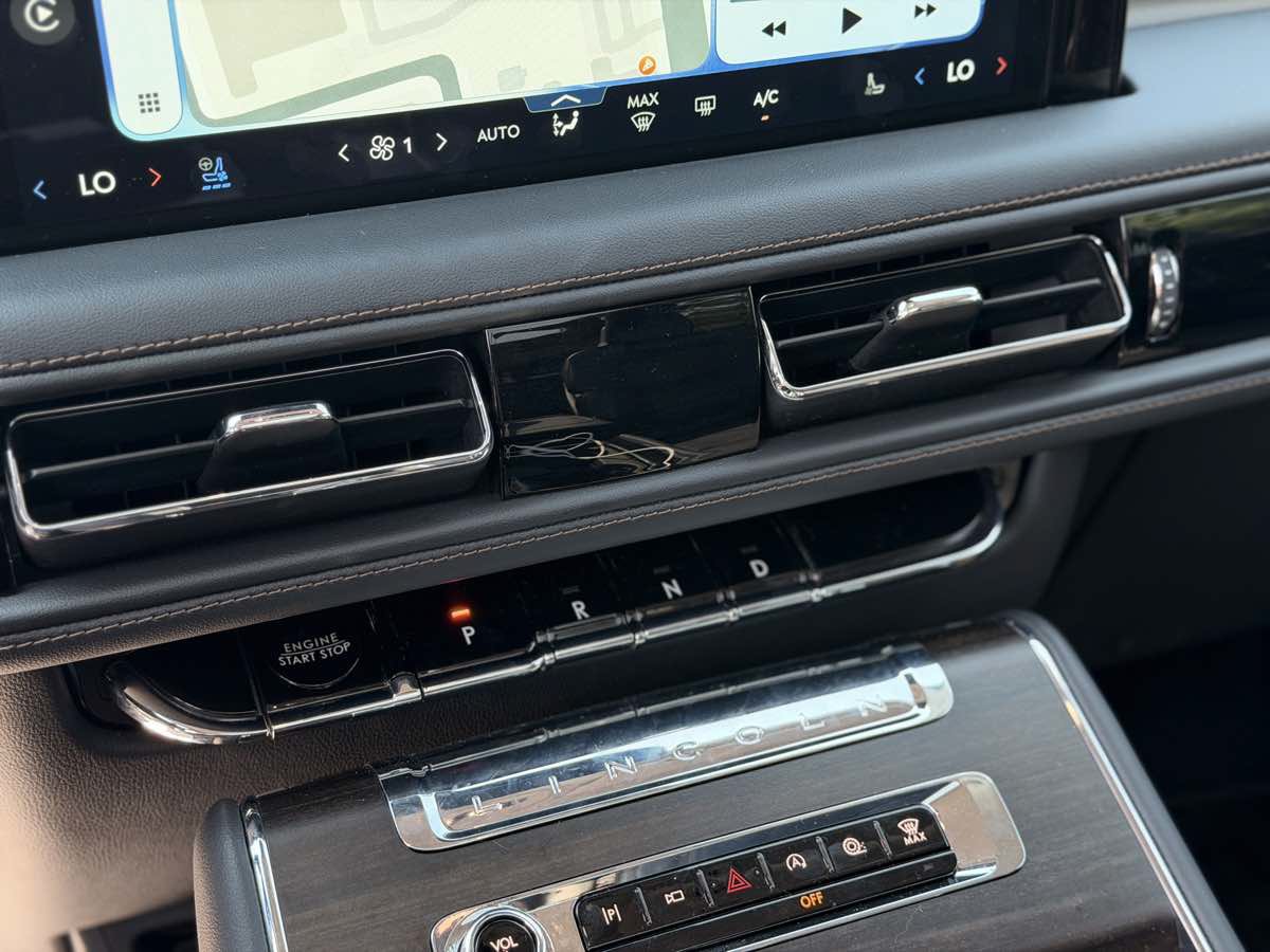 Used 2026 Lincoln Aviator Reserve AWD/4WD image 23