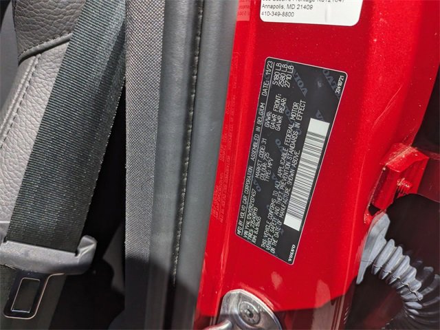 Certified 2024 Volvo V60 B5 Cross Country Plus image 33