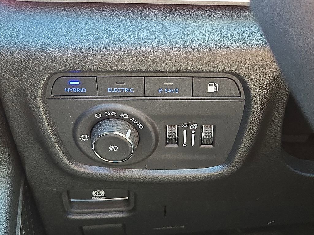 Used 2024 Jeep Grand Cherokee Trailhawk image 28