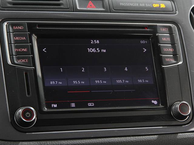 Used 2017 Volkswagen Tiguan S image 10