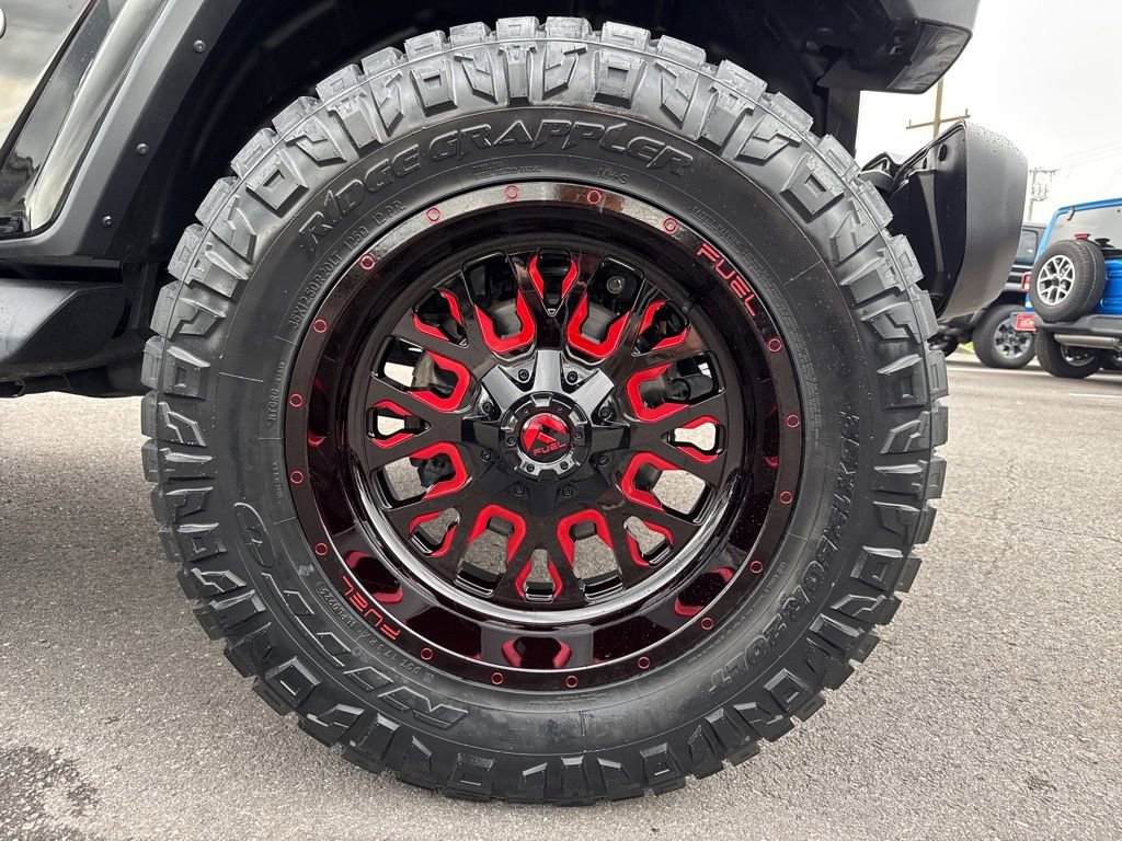 Used 2020 Jeep Wrangler Unlimited Sahara image 10