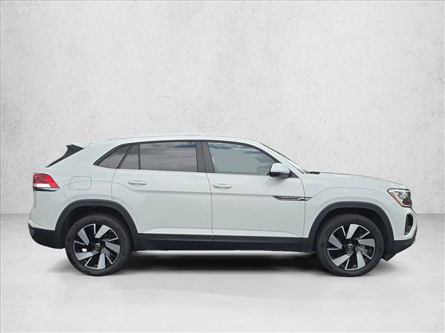 Used 2025 Volkswagen Atlas Cross Sport SE AWD/4WD image 4