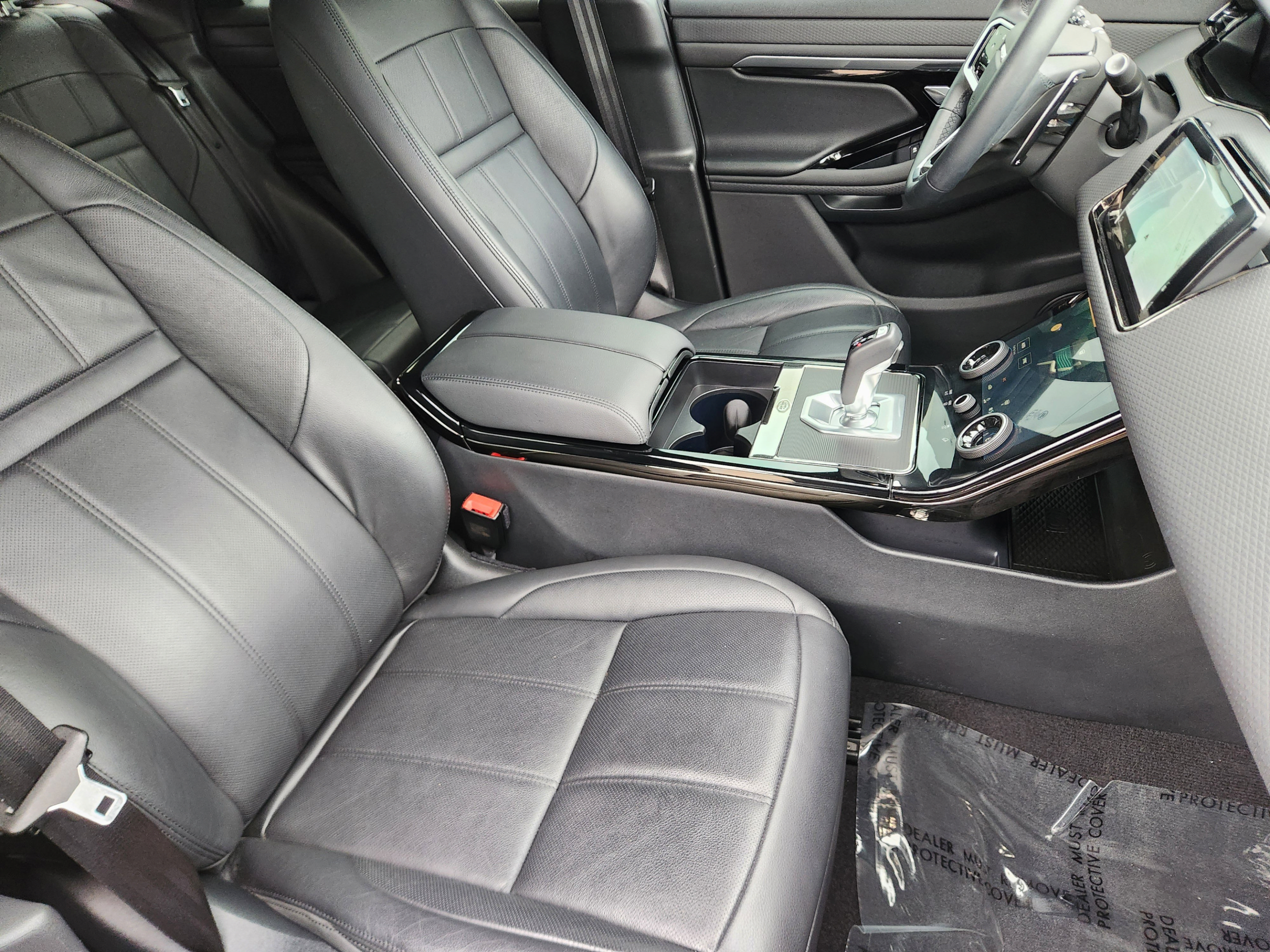 Certified 2023 Land Rover Range Rover Evoque R-Dynamic S AWD/4WD image 9