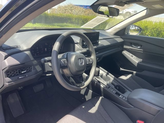 Used 2025 Honda Accord SE image 10