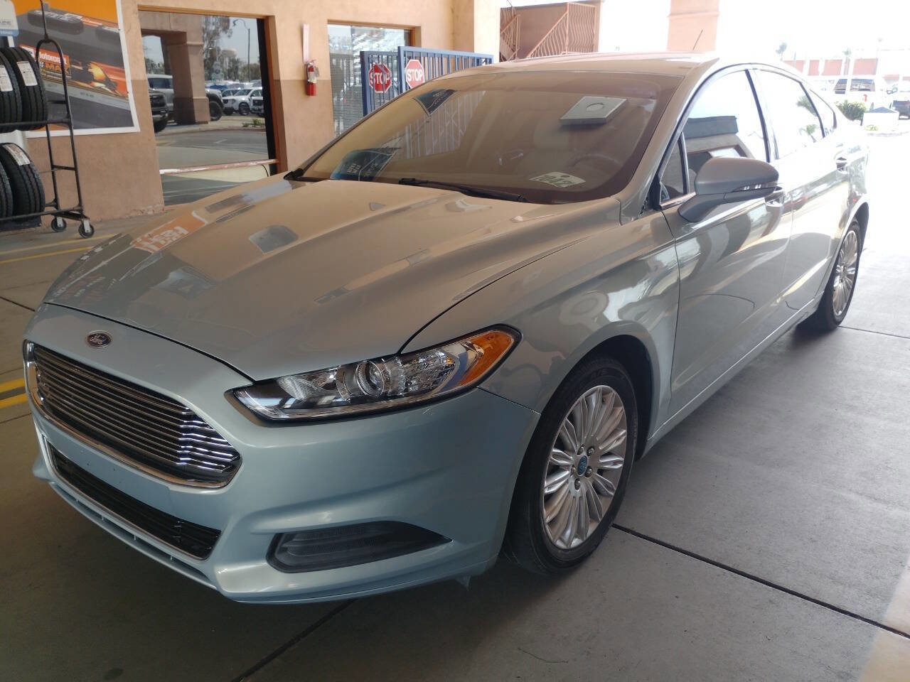 Used 2013 Ford Fusion SE image 1