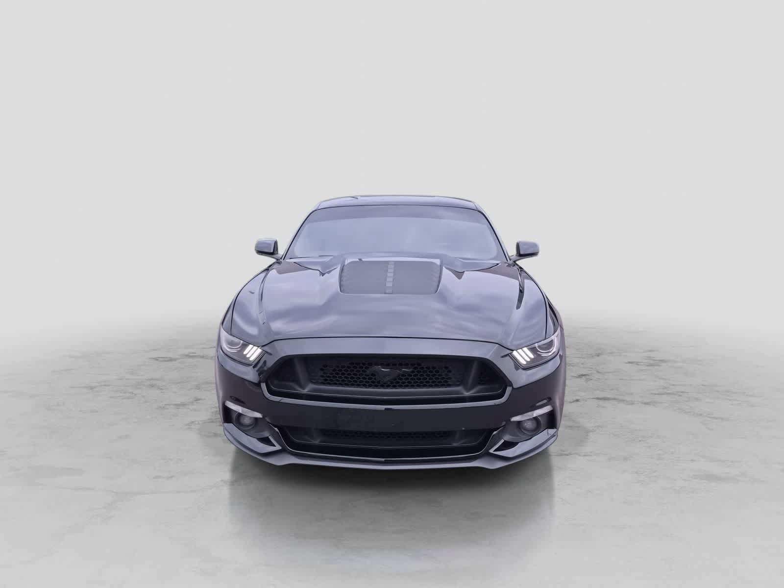 Used 2015 Ford Mustang GT Premium RWD image 3